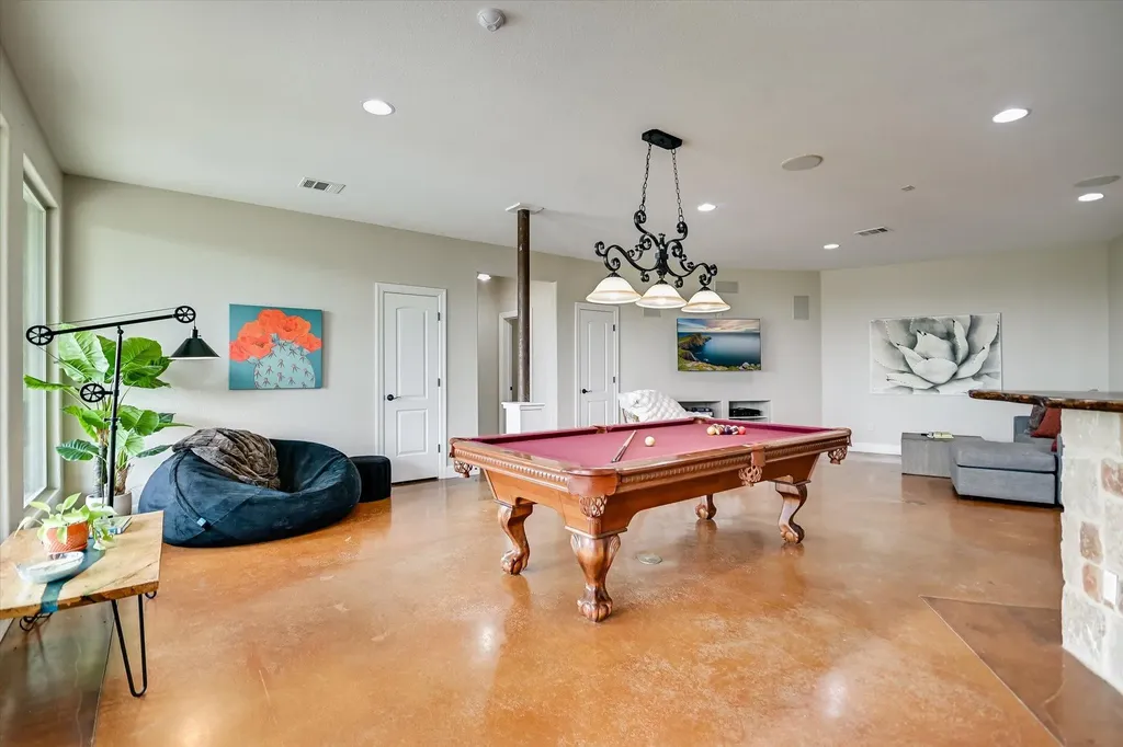 4408 Blacksmith Cove Spicewood TX 78669