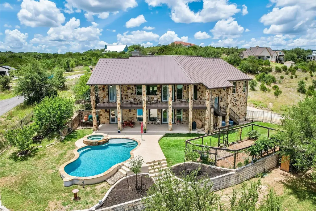 4408 Blacksmith Cove Spicewood TX 78669