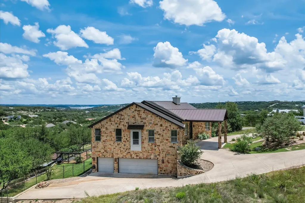 4408 Blacksmith Cove Spicewood TX 78669