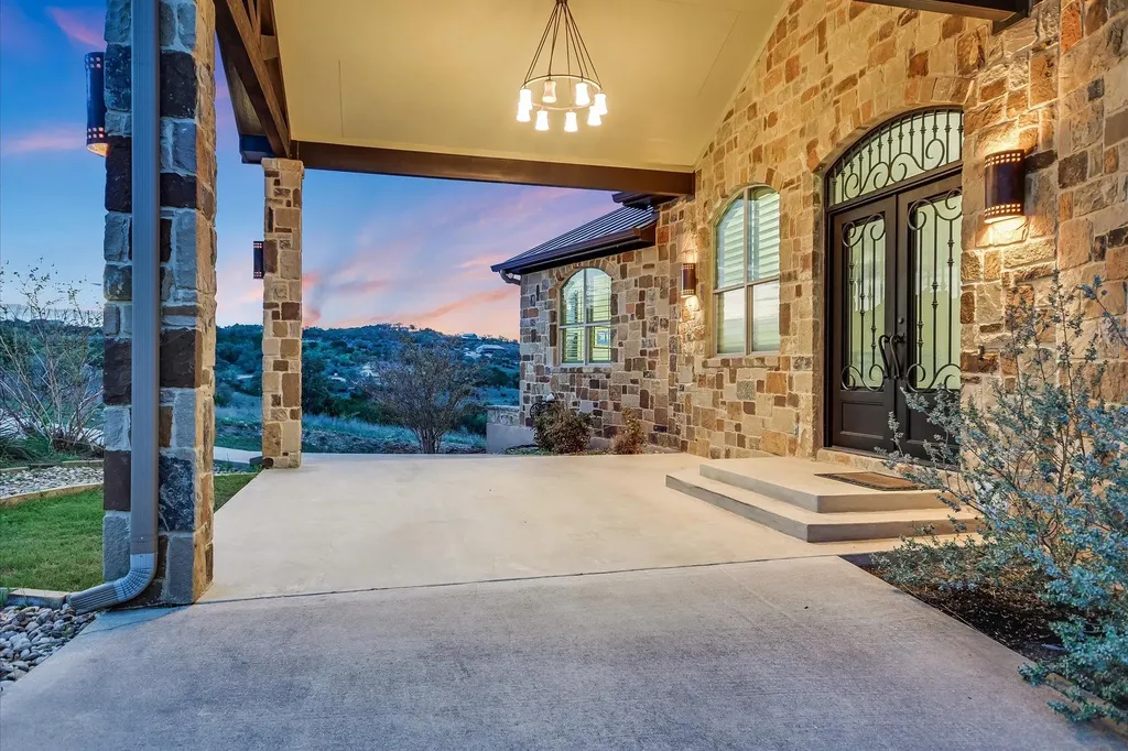 4408 Blacksmith Cove Spicewood TX 78669