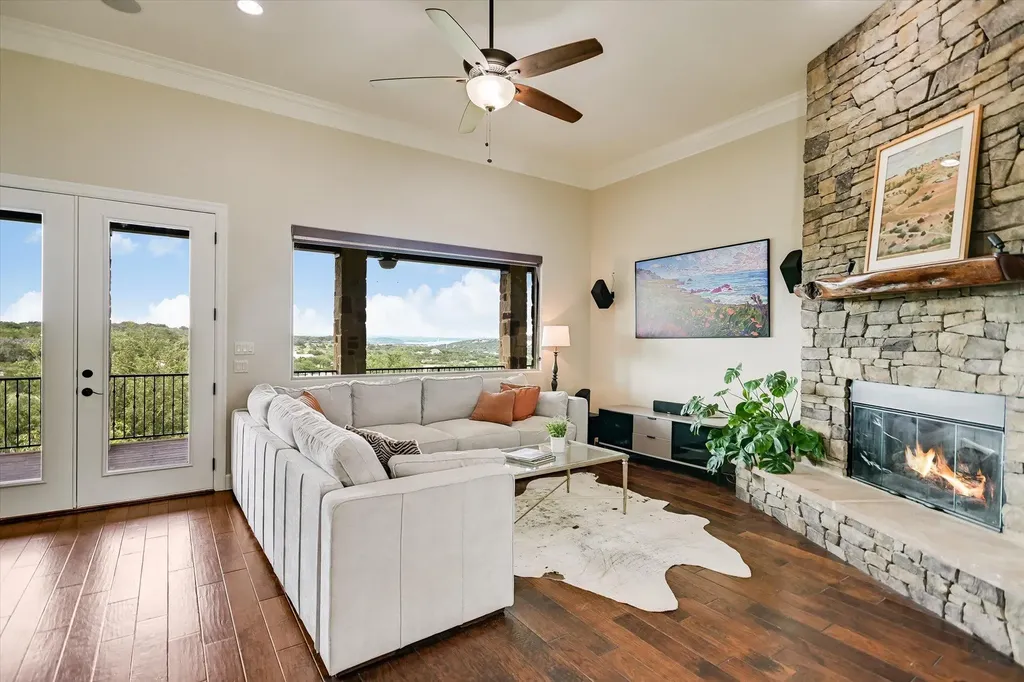 4408 Blacksmith Cove Spicewood TX 78669