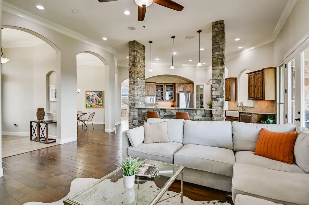 4408 Blacksmith Cove Spicewood TX 78669