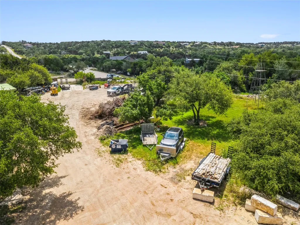 179 S Canyonwood Drive Dripping Springs TX 78620