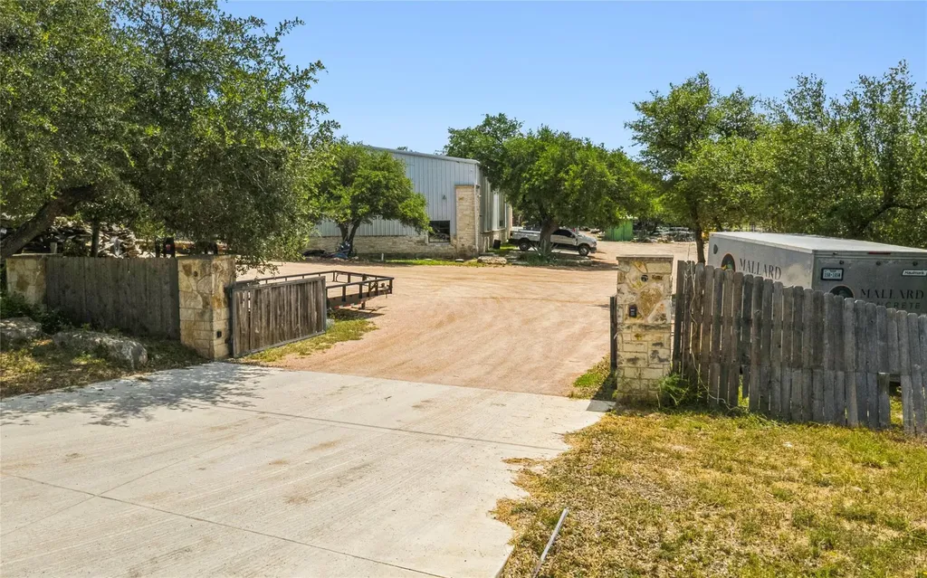 179 S Canyonwood Drive Dripping Springs TX 78620
