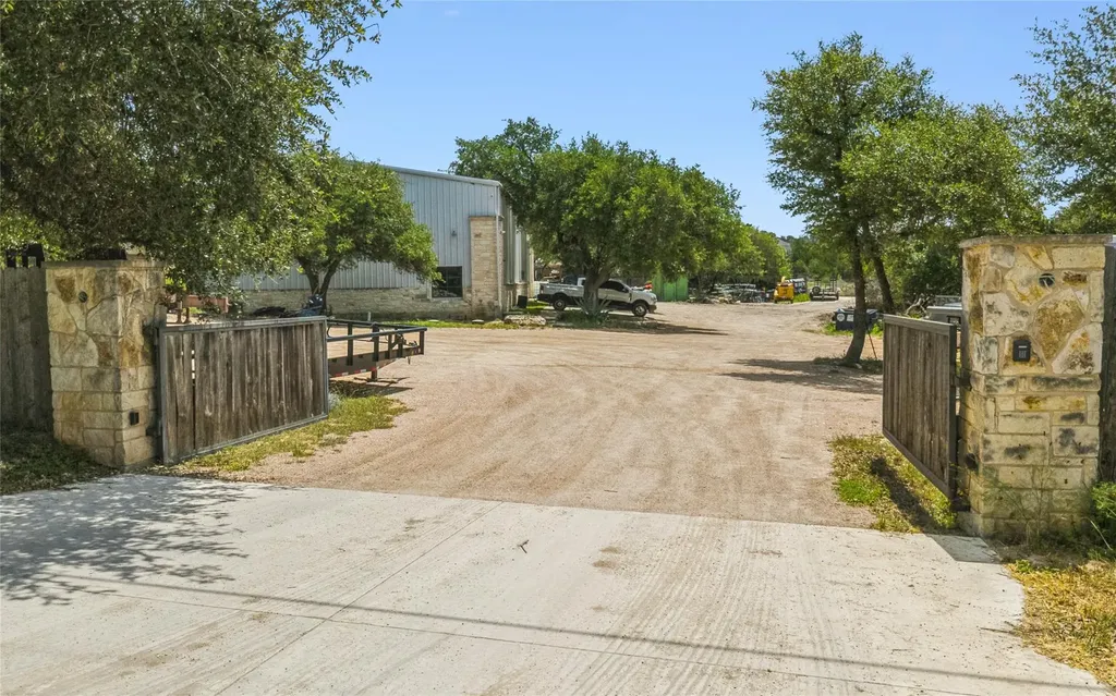 179 S Canyonwood Drive Dripping Springs TX 78620
