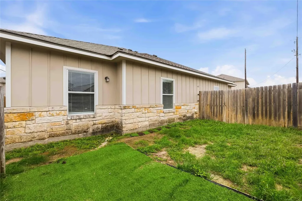 404 Carl Shipp Drive Liberty Hill TX 78642
