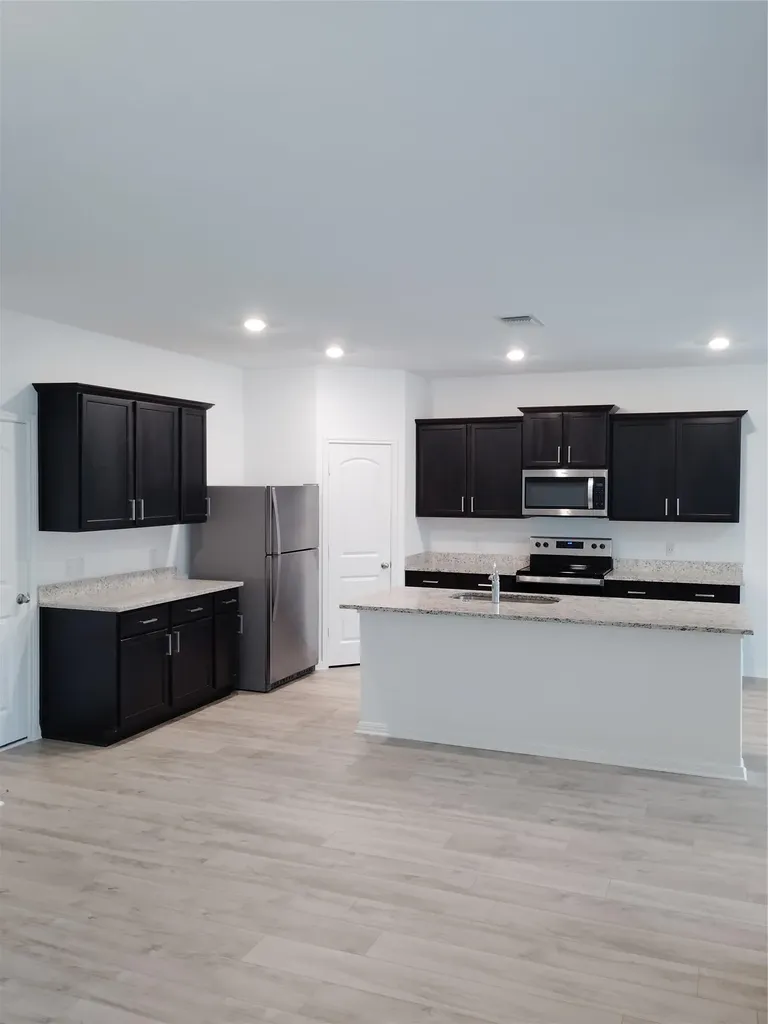 14024 Prairie Schooner Pass Elgin TX 78621