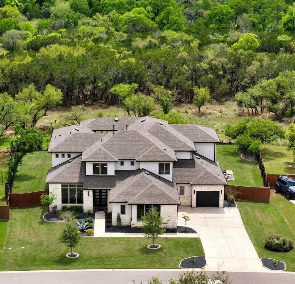 546 Bridge Water Loop Dripping Springs TX 78620