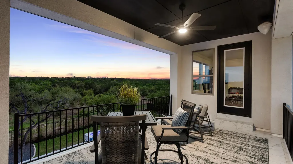 546 Bridge Water Loop Dripping Springs TX 78620
