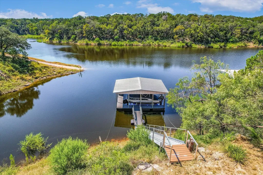 26815 Blue Cove Road Marble Falls TX 78654