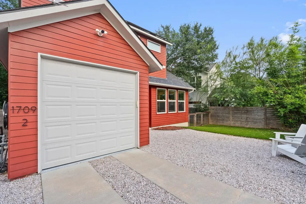 1709 Perez Street Austin TX 78721