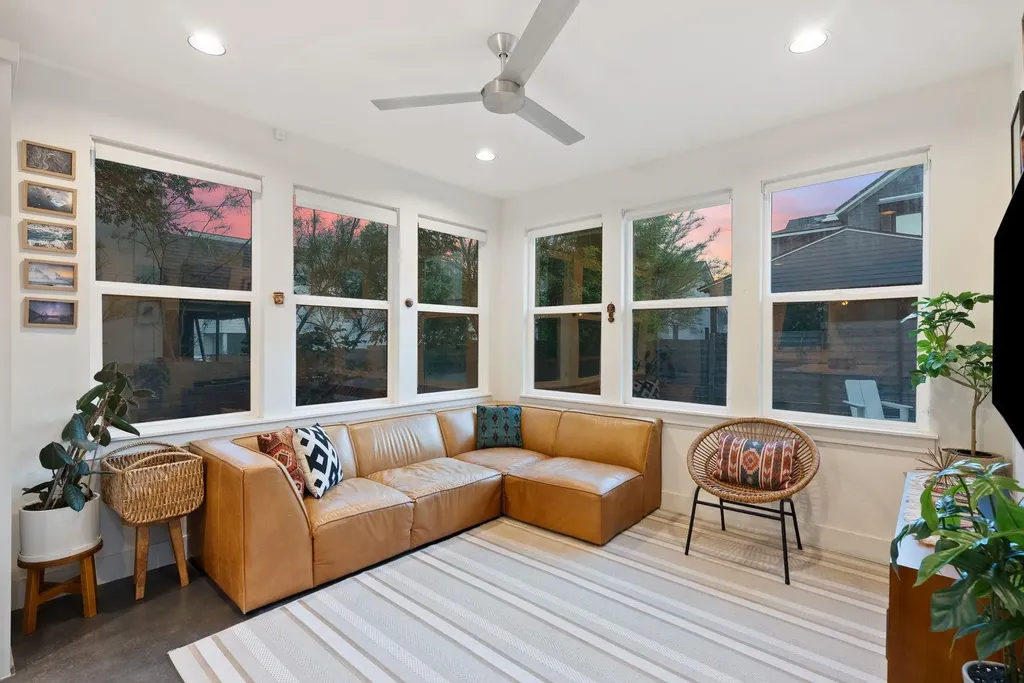 1709 Perez Street Austin TX 78721