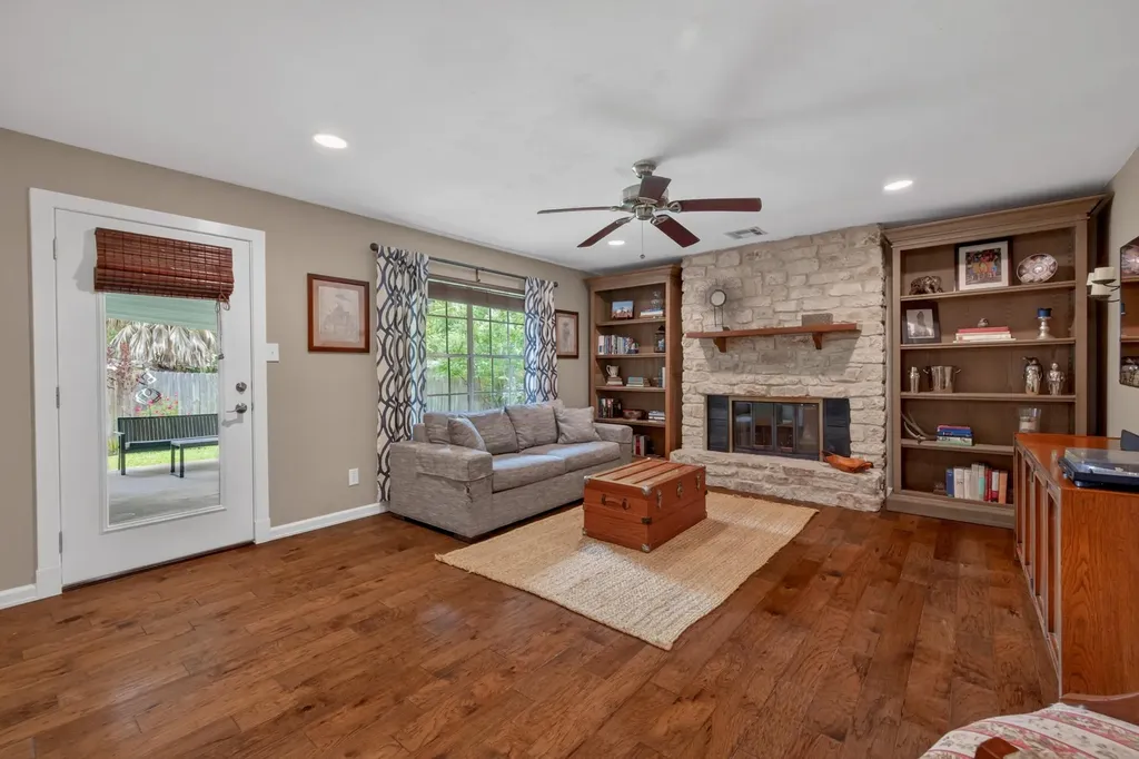 1103 Chesapeake Drive Austin TX 78758