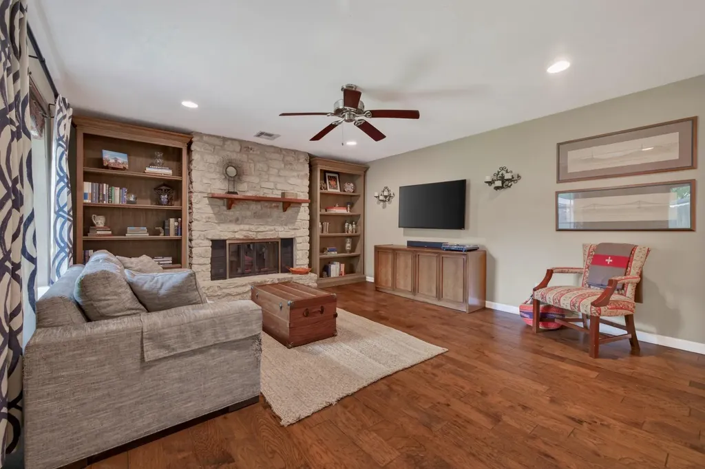 1103 Chesapeake Drive Austin TX 78758