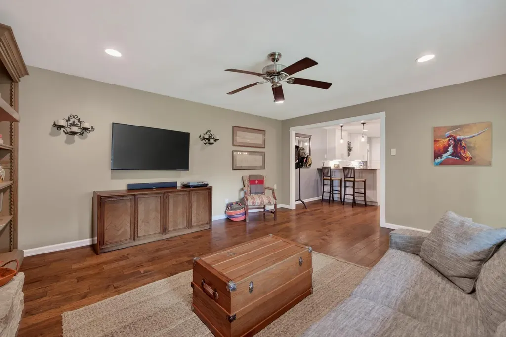 1103 Chesapeake Drive Austin TX 78758