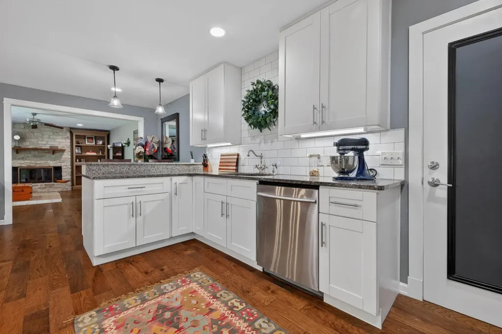 1103 Chesapeake Drive Austin TX 78758