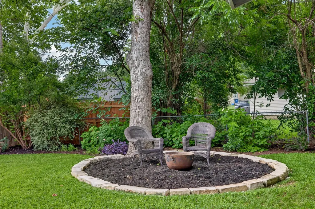 1103 Chesapeake Drive Austin TX 78758