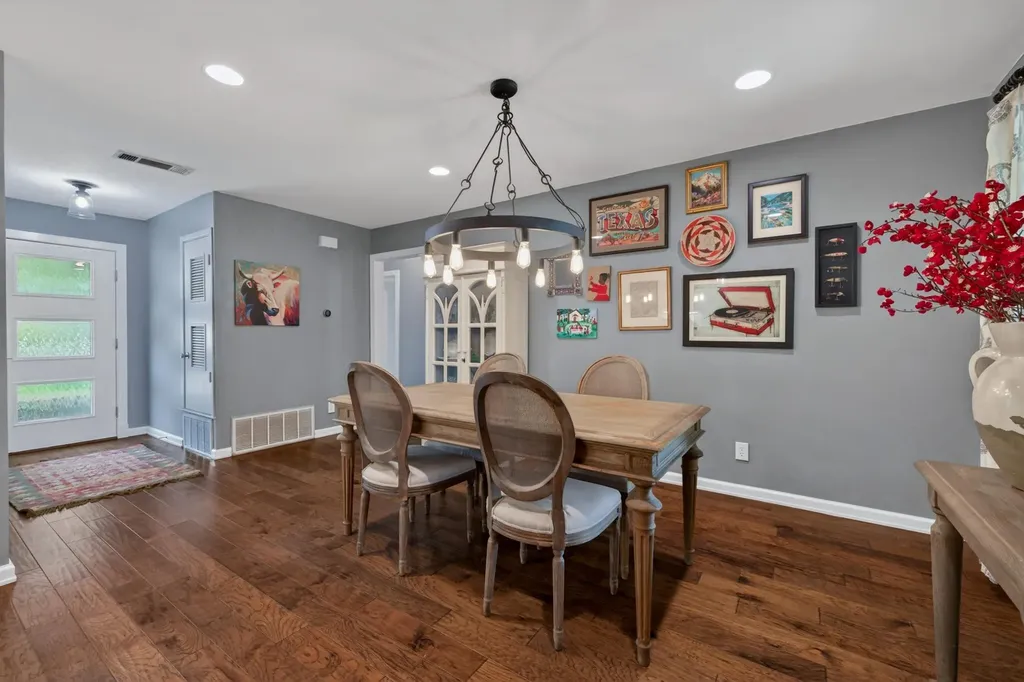 1103 Chesapeake Drive Austin TX 78758
