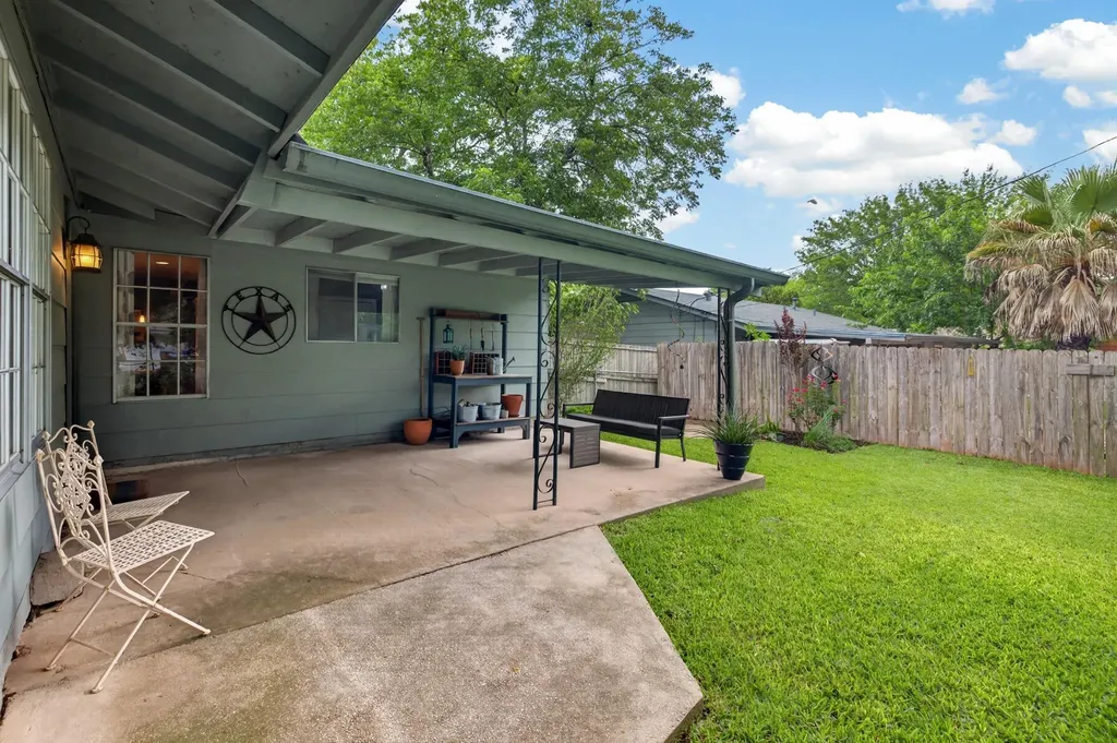 1103 Chesapeake Drive Austin TX 78758