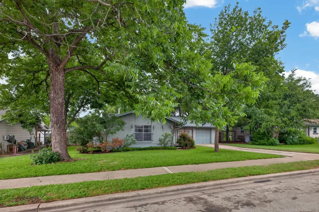 1103 Chesapeake Drive Austin TX 78758