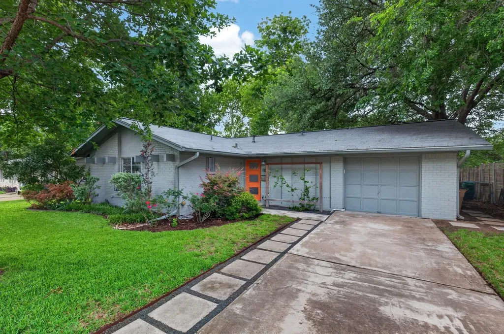 1103 Chesapeake Drive Austin TX 78758