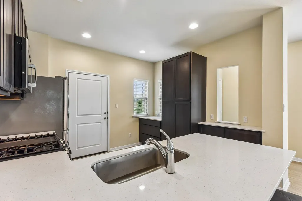 6403 Principale Drive Pflugerville TX 78660