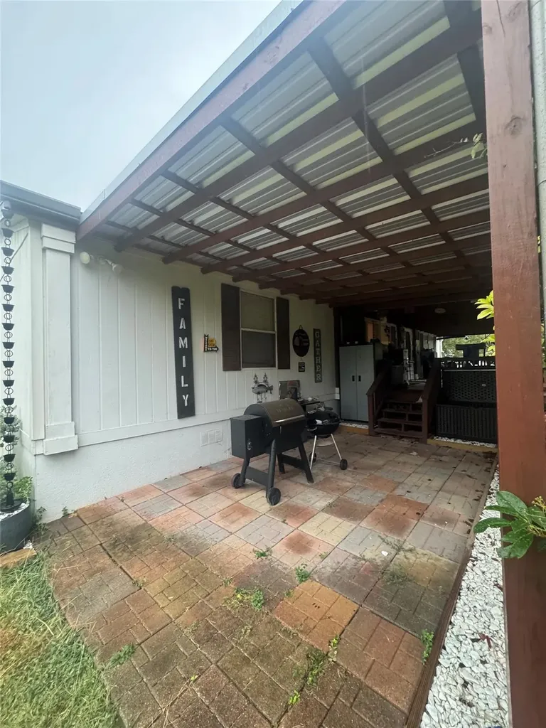 204 Linda Drive Spicewood TX 78669