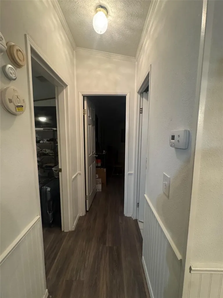 204 Linda Drive Spicewood TX 78669