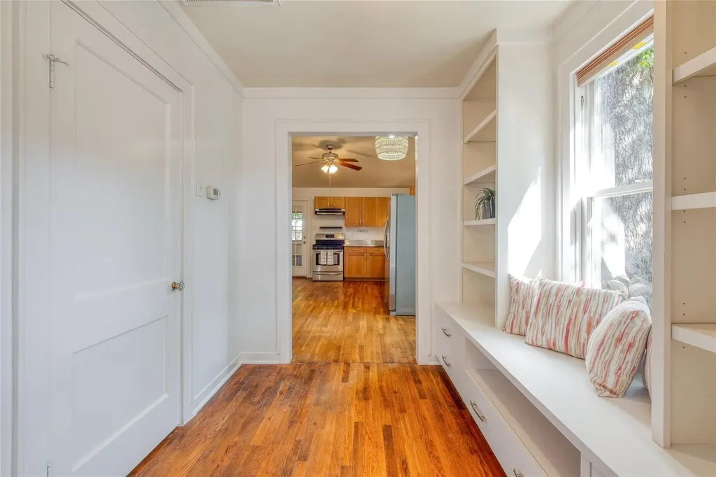 712 Nowotny Lane Austin TX 78702