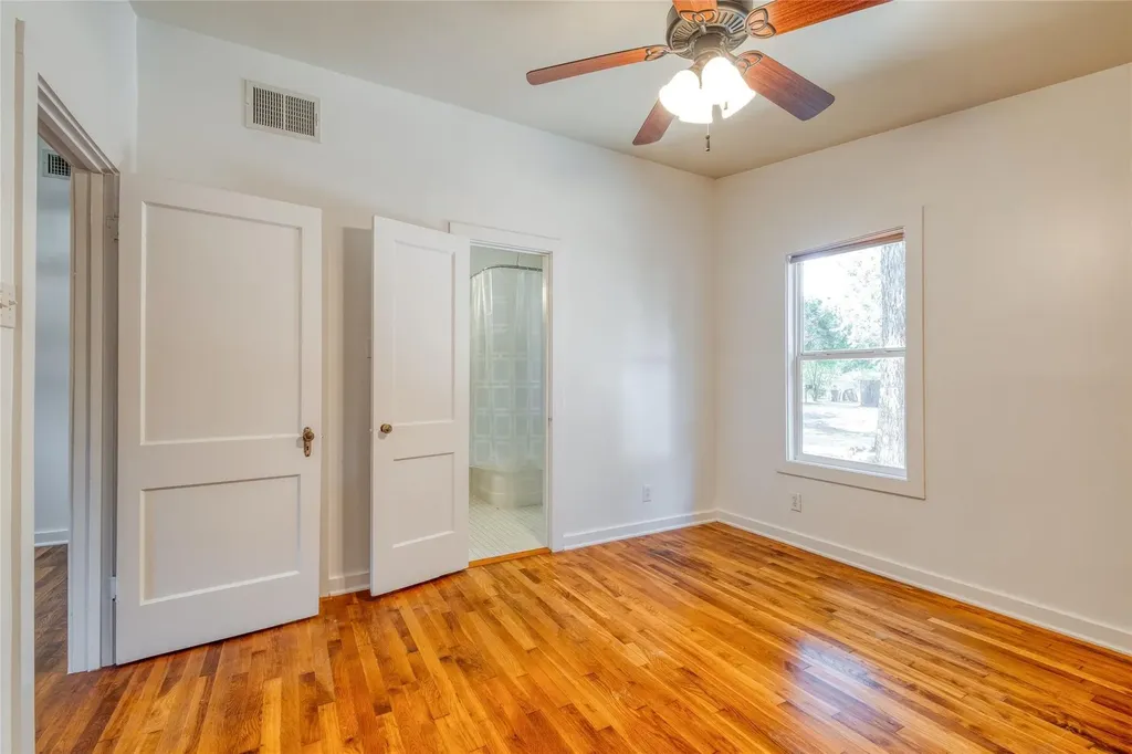 712 Nowotny Lane Austin TX 78702