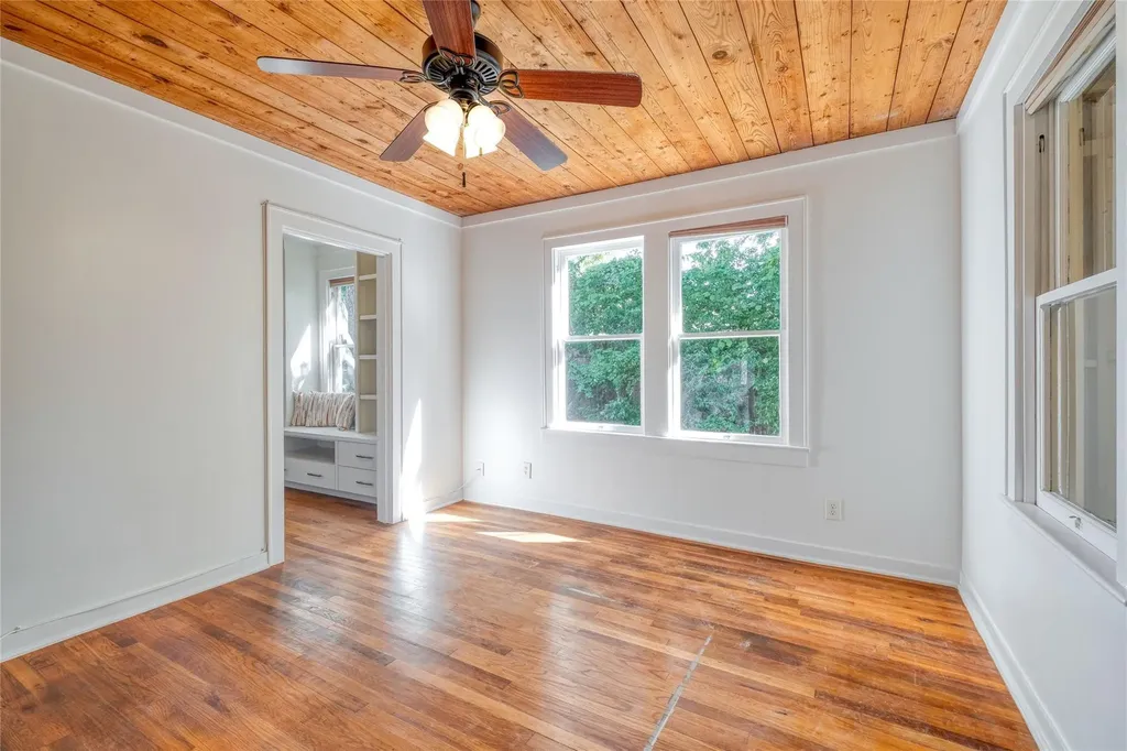 712 Nowotny Lane Austin TX 78702