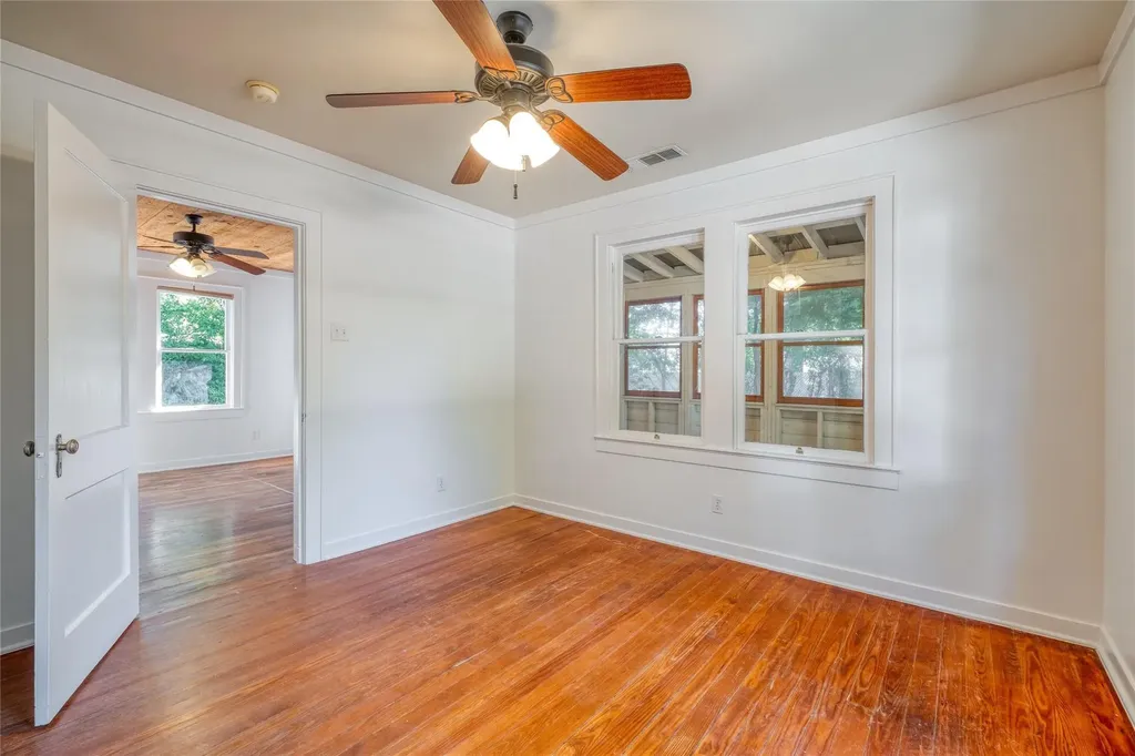 712 Nowotny Lane Austin TX 78702