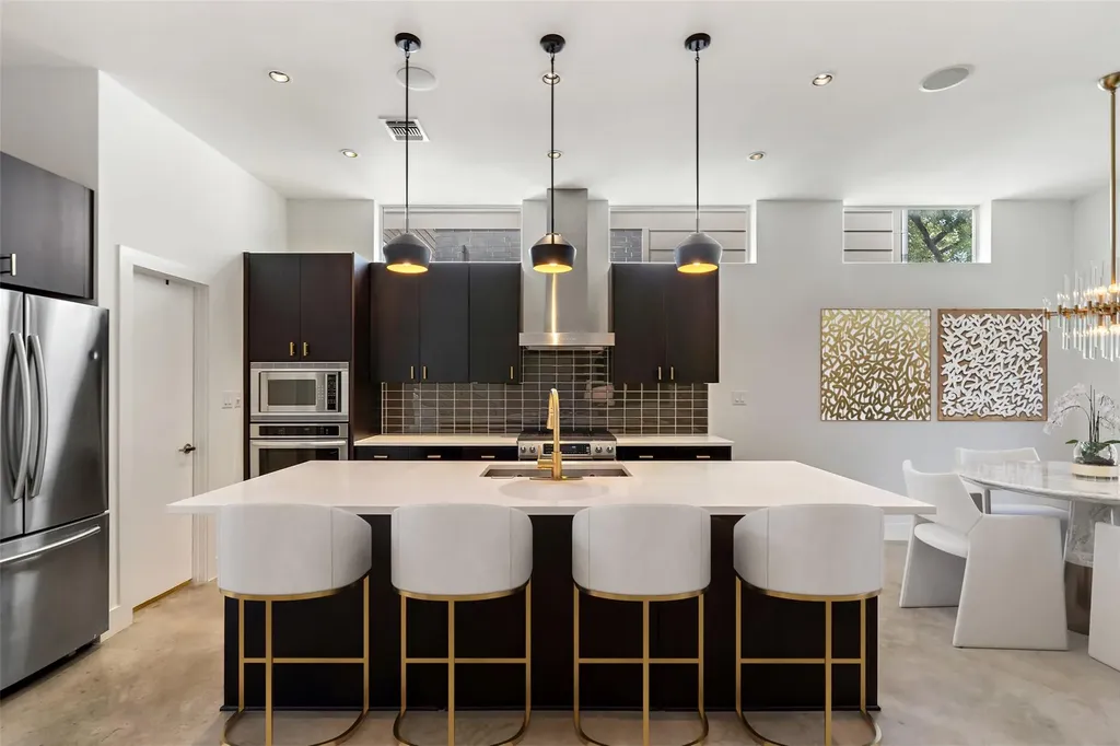 2105 Goodrich Avenue Austin TX 78704
