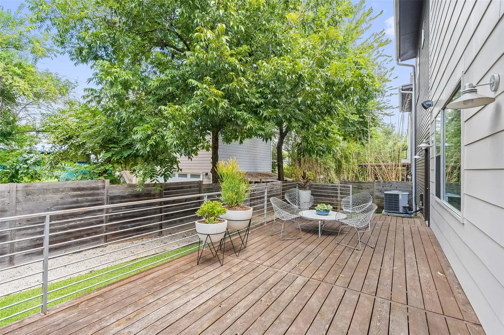 2105 Goodrich Avenue Austin TX 78704
