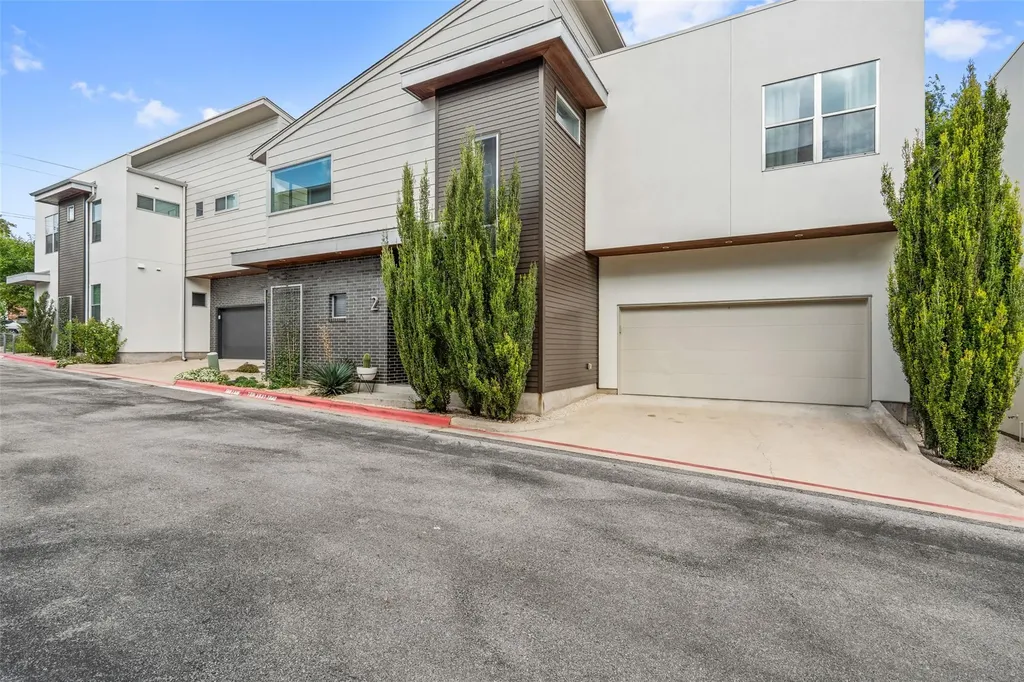 2105 Goodrich Avenue Austin TX 78704