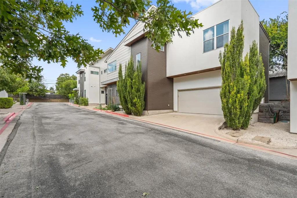 2105 Goodrich Avenue Austin TX 78704