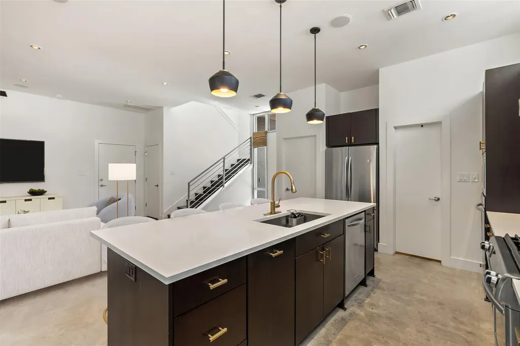 2105 Goodrich Avenue Austin TX 78704