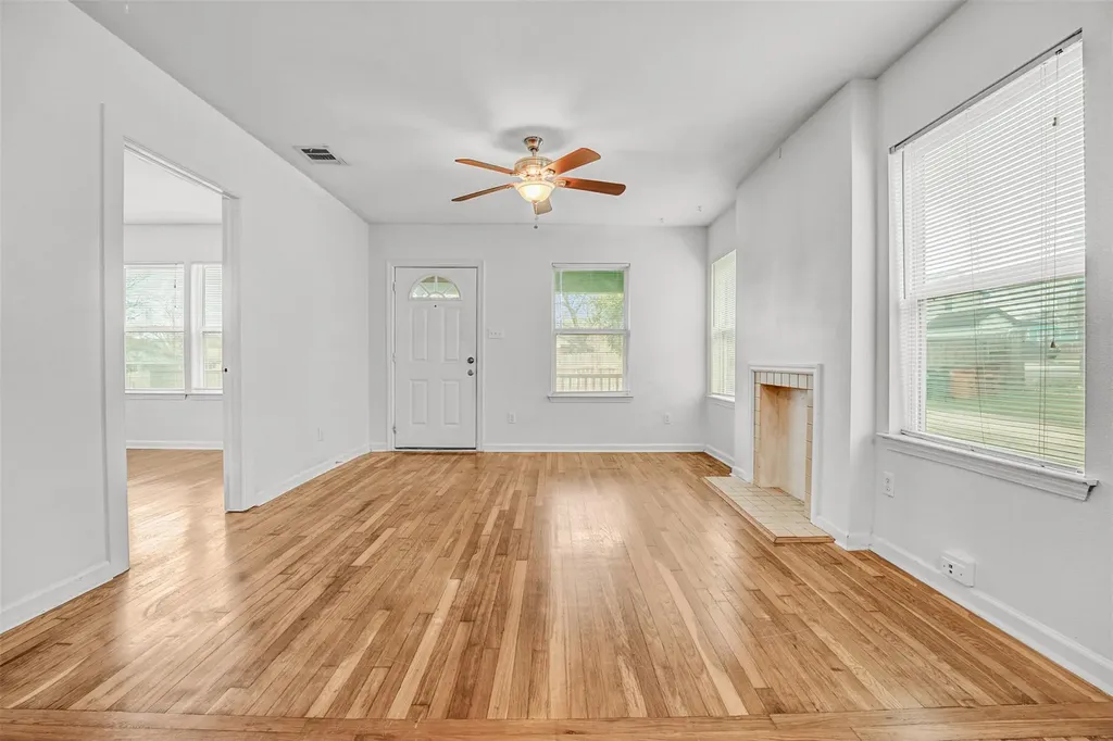 6906 Carver Avenue Austin TX 78752