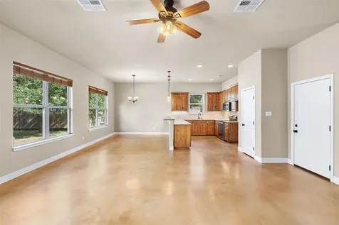 108 Pohakuloa Drive Bastrop TX 78602