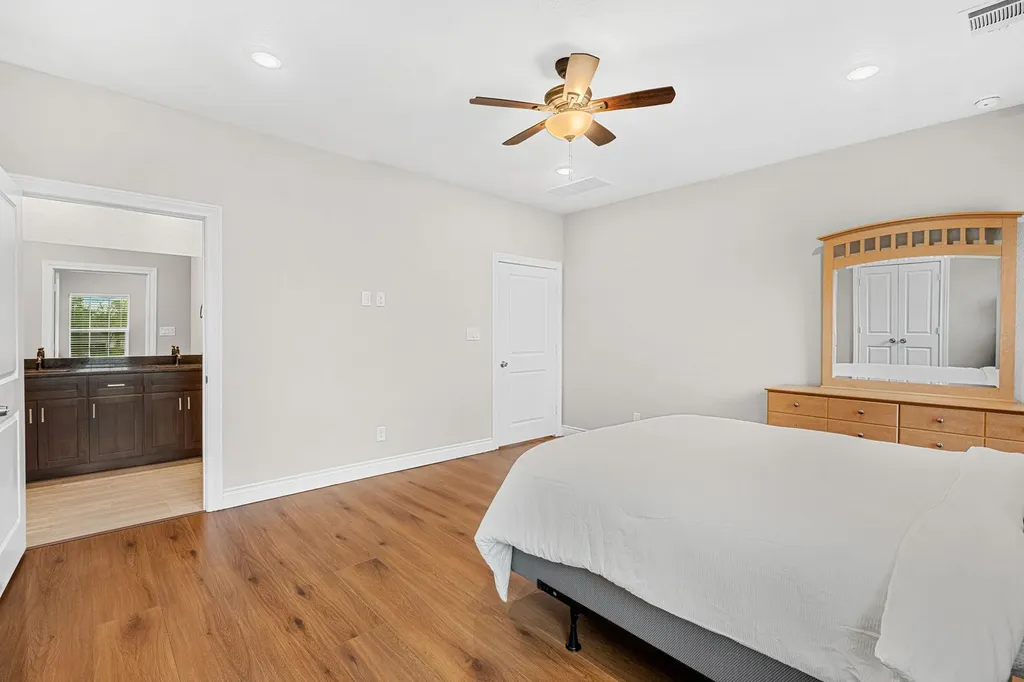 104 Bill Street Elgin TX 78621