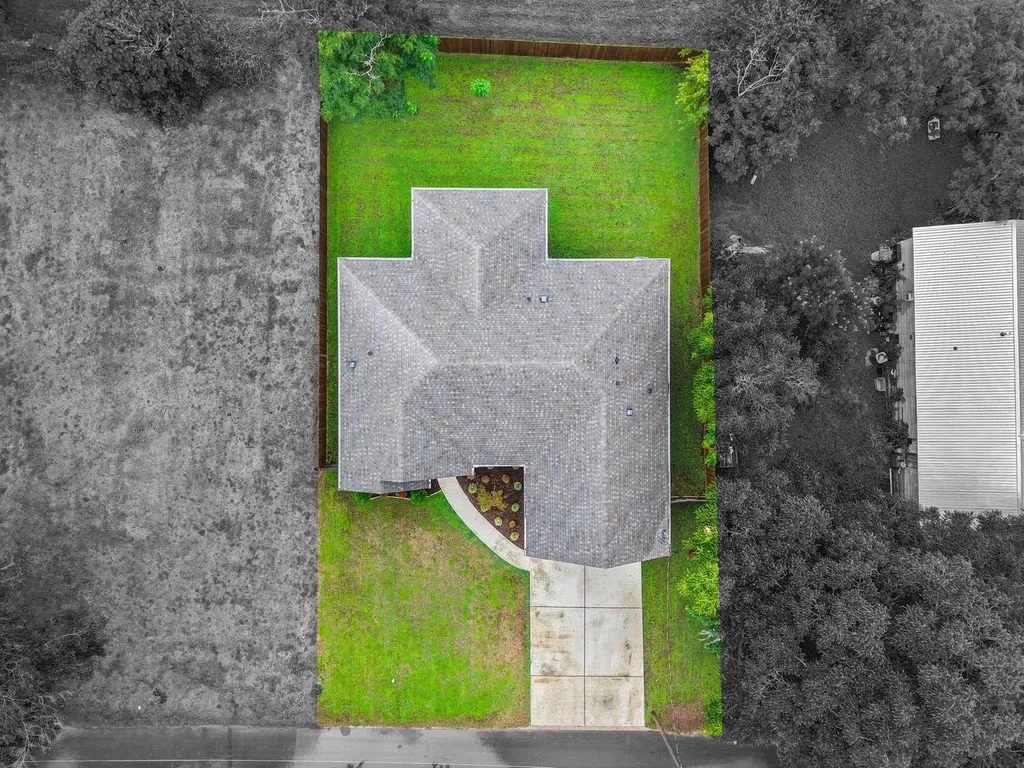 104 Bill Street Elgin TX 78621