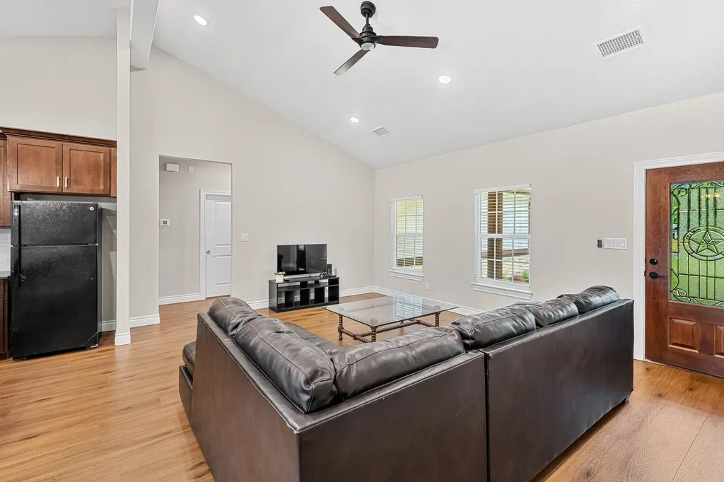 104 Bill Street Elgin TX 78621