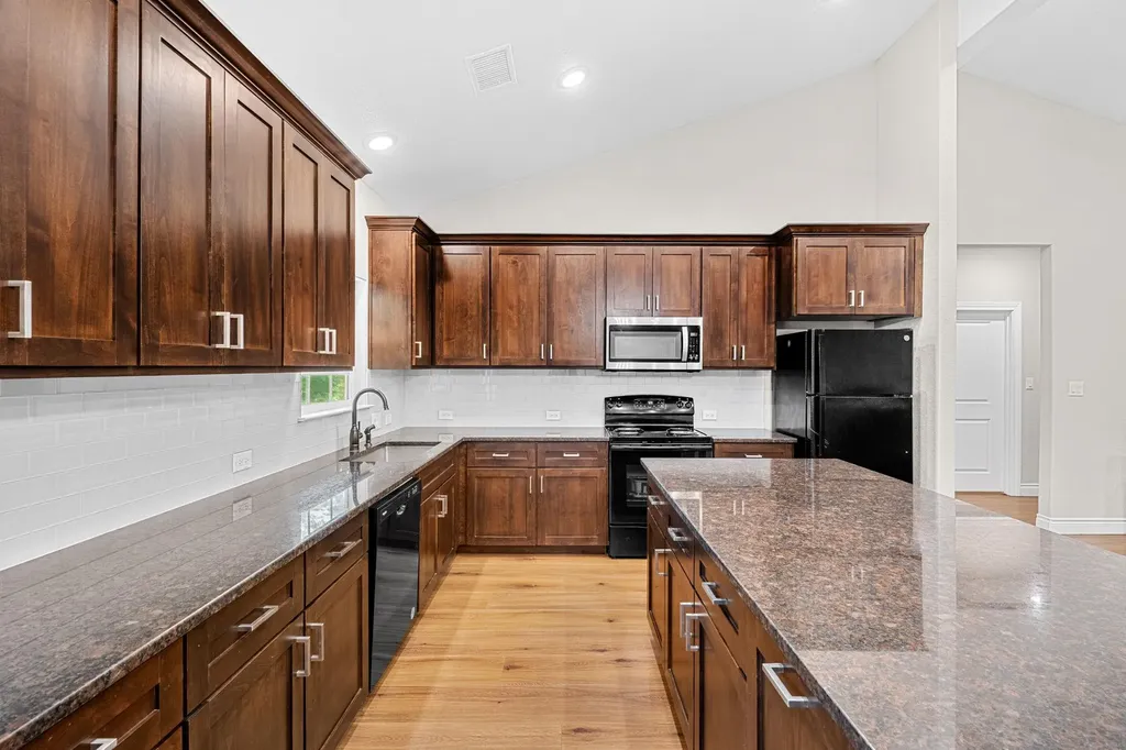104 Bill Street Elgin TX 78621