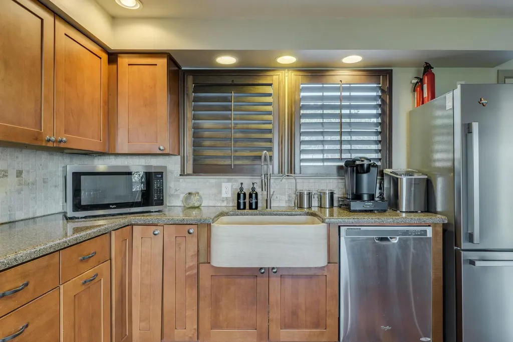 281 Kloster Lane Blanco TX 78606