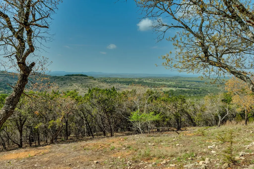281 Kloster Lane Blanco TX 78606