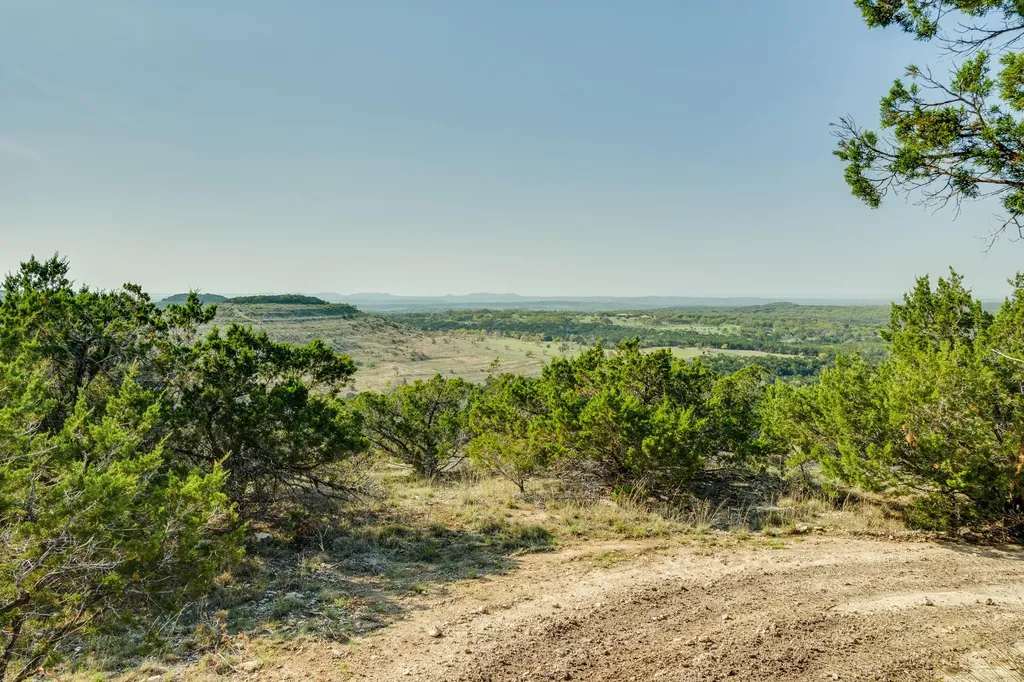 281 Kloster Lane Blanco TX 78606
