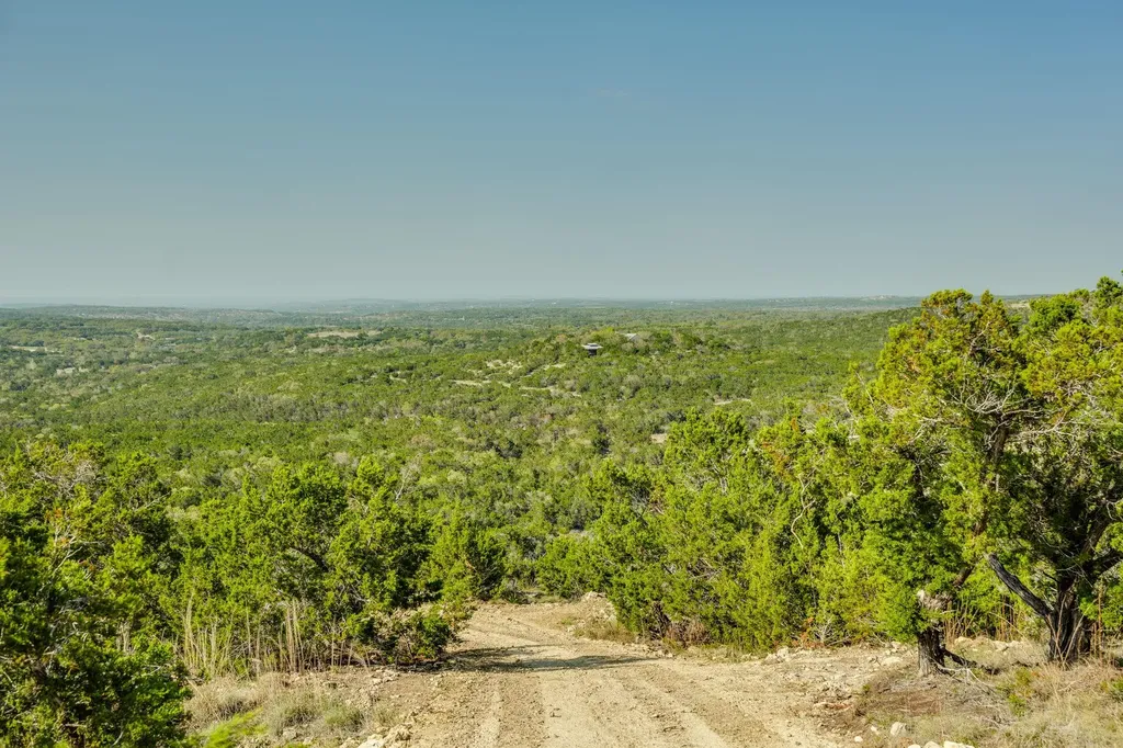 281 Kloster Lane Blanco TX 78606