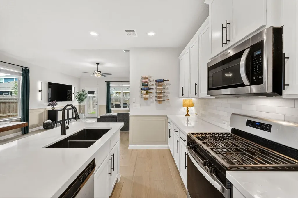 8604 Cottage Rose Drive Austin TX 78744