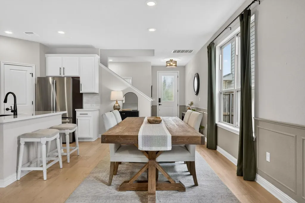 8604 Cottage Rose Drive Austin TX 78744