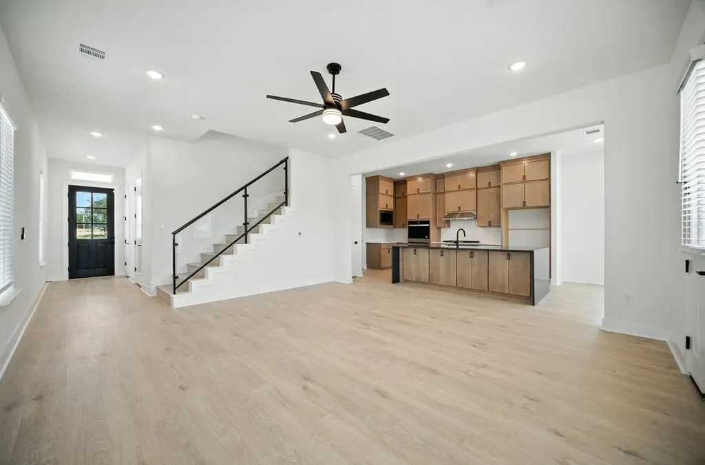 12009 Fennec Way Austin TX 78758